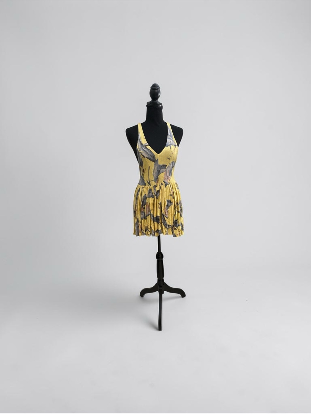 Kimchi Blue Akela Yellow Printed Halter Playsuit